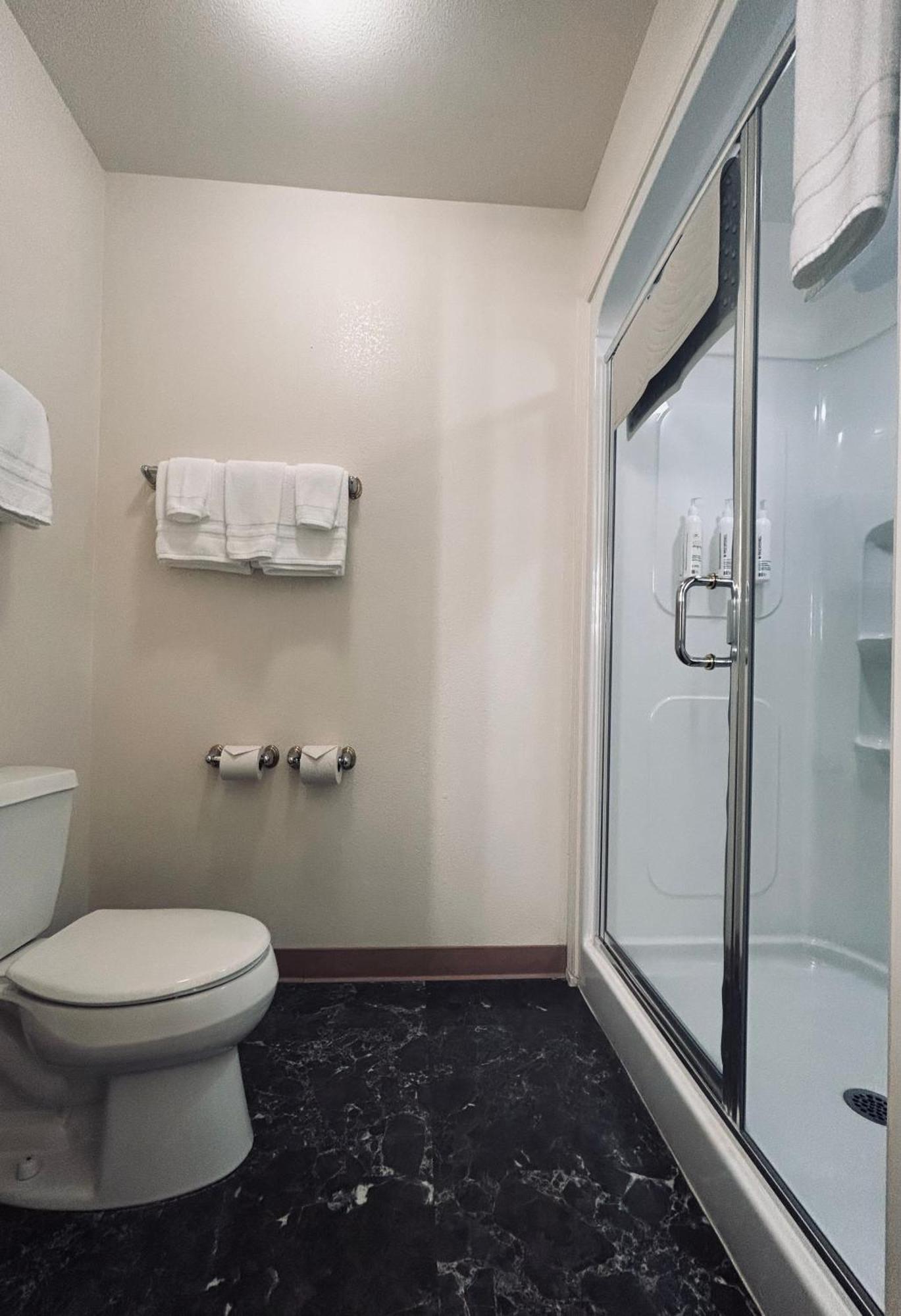 King Suite with Spa Bath